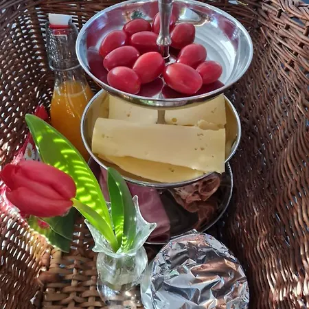 Bed & Breakfast En Helene Hoeve