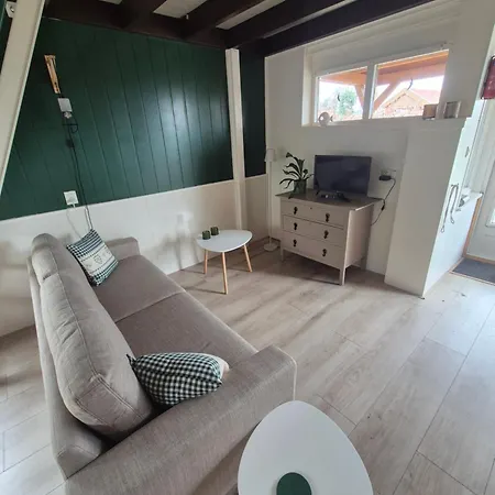 Bed & Breakfast En Helene Hoeve 3*