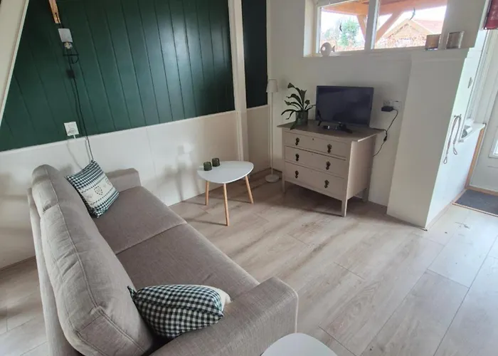 Bed & Breakfast En Helene Hoeve 3*